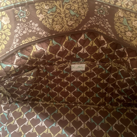 Gently used Vera Bradley travel, large tote, or baby bag. - Picture 4 of 6